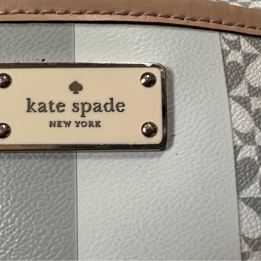 Kate Spade Crossbody - Picture 2 of 8